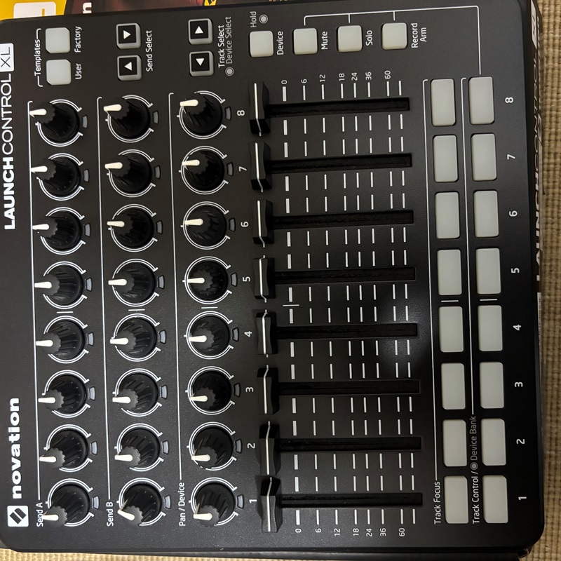 NOVATION Launch Control XL Mk2の画像